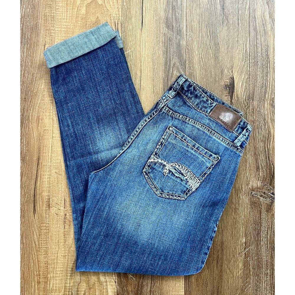 Womens Juniors Maurices Premium Distressed Blue Jeans Size 9/10 Regular Length